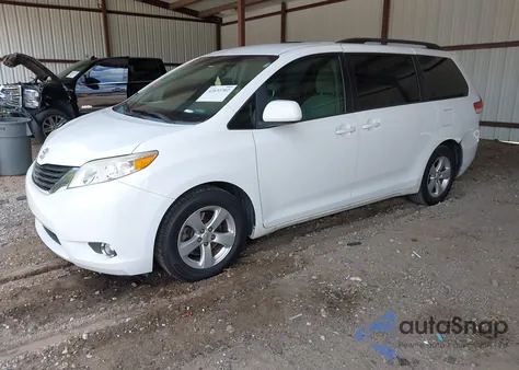 2014 Toyota Sienna Le V6 8 Passenger from USA, damaged, VIN 5TDKK3DC8ES478020
